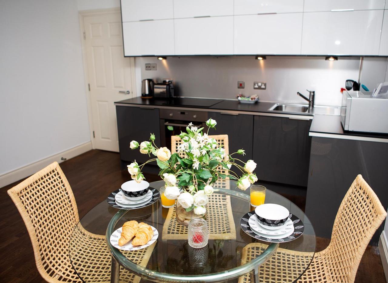 Apartament 2, Trafalgar Square 2nd Floor By Indigo Flats